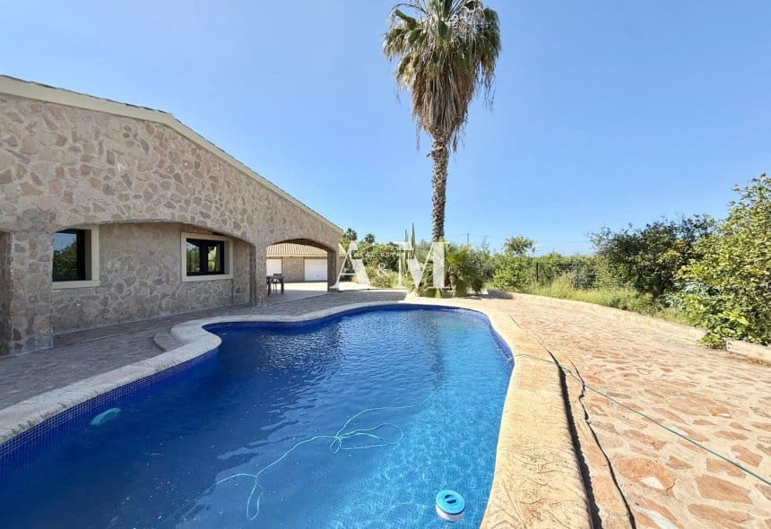 3 makuuhuone Huvila vuokrattavana paikassa San Miguel de Salinas mukana uima-altaan 
autotalli - 3 500 € (Ref: 10095664)