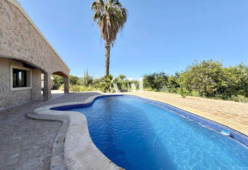 3 makuuhuone Huvila vuokrattavana paikassa San Miguel de Salinas mukana uima-altaan 
autotalli - 3 500 € (Ref: 10095664)