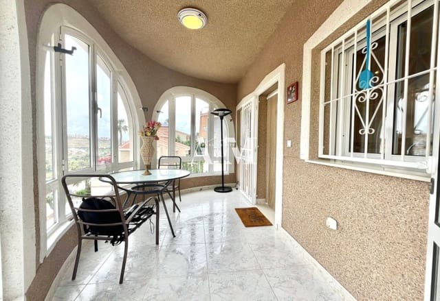 4 bedroom Villa for rent in Ciudad Quesada, Rojales with garage - € 2,300 (Ref: 10095665)