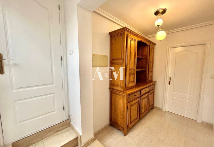 4 slaapkamer Villa te huur in Ciudad Quesada met garage - € 2.300 (Ref: 10095665)