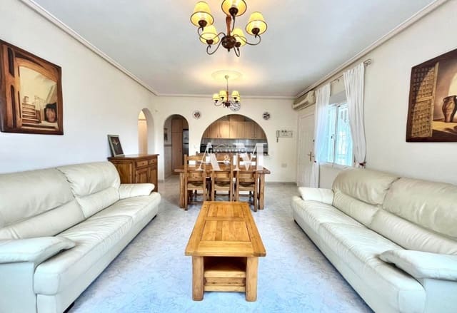 4 bedroom Villa for rent in Ciudad Quesada, Rojales with garage - € 2,300 (Ref: 10095665)