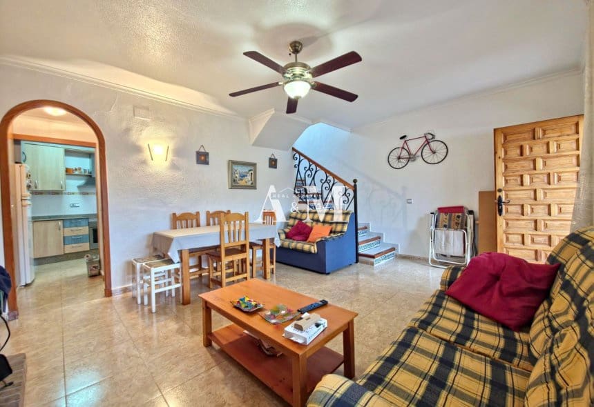 3 soveværelse Lejlighed til leje i Torre de la Horadada - € 1.000 (Ref: 10095666)
