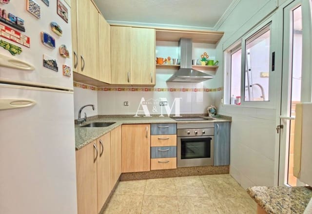 3 soveværelse Lejlighed til leje i Torre de la Horadada, Pilar de la Horadada - € 1.000 (Ref: 10095666)