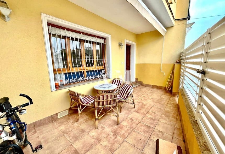 3 soveværelse Lejlighed til leje i Torre de la Horadada - € 1.000 (Ref: 10095666)