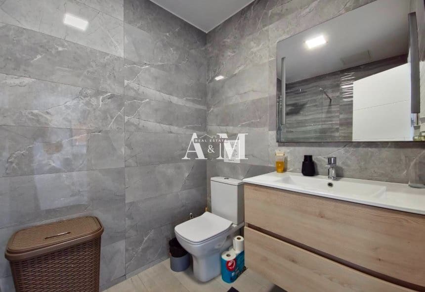 3 camera da letto Bungalow da affittare in Cabo Roig con piscina garage - 1.500 € (Rif: 10095667)