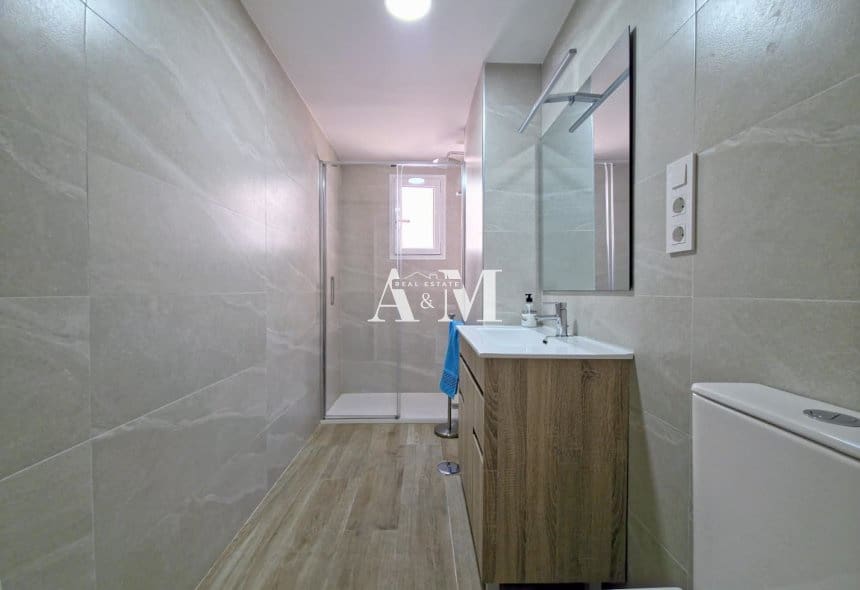 Penthouse de 4 chambres à louer à Guardamar del Segura - 1 100 € (Ref: 10095668)