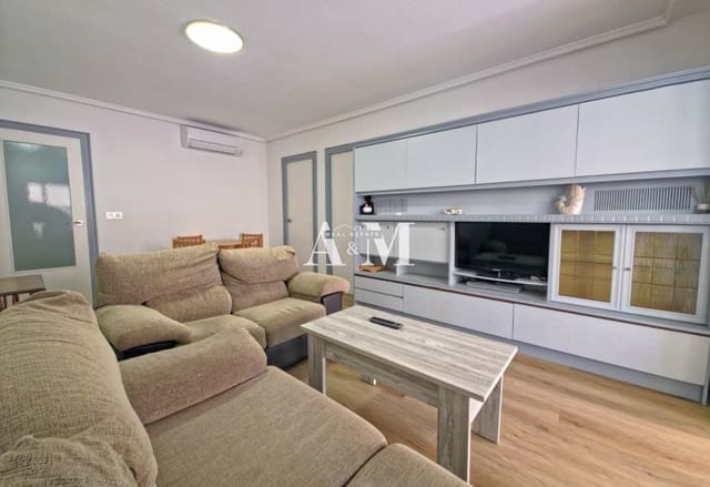 Penthouse de 4 chambres à louer à Guardamar Playa, Guardamar del Segura - 1 100 € (Ref: 10095668)