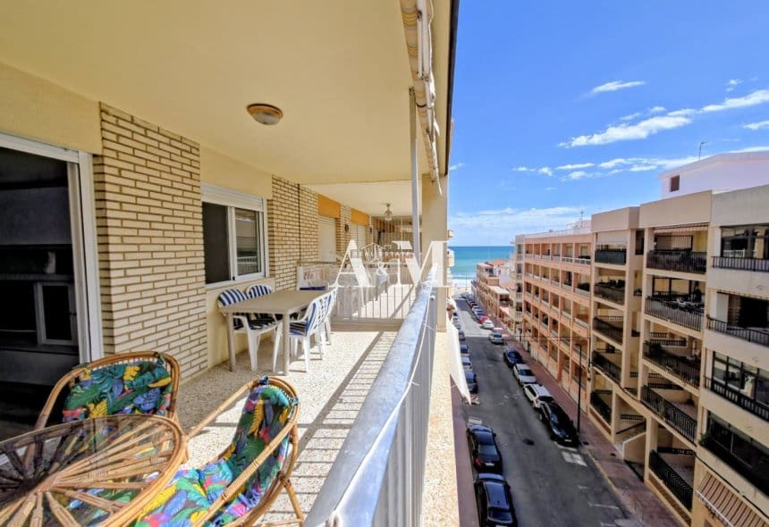 Penthouse de 4 chambres à louer à Guardamar del Segura - 1 100 € (Ref: 10095668)