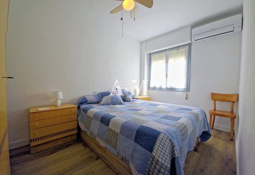 Penthouse de 4 chambres à louer à Guardamar del Segura - 1 100 € (Ref: 10095668)