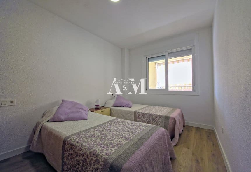 Penthouse de 4 chambres à louer à Guardamar del Segura - 1 100 € (Ref: 10095668)