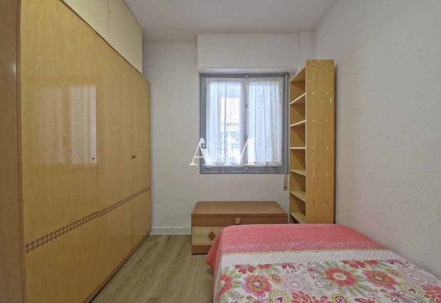 Penthouse de 4 chambres à louer à Guardamar del Segura - 1 100 € (Ref: 10095668)