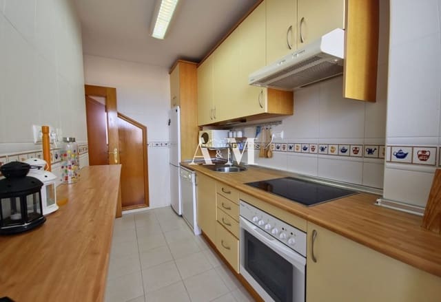 Appartement de 3 chambres à louer à Dehesa de Campoamor, Orihuela avec piscine garage - 950 € (Ref: 10095669)
