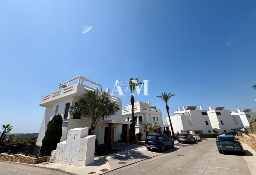 Apartamento de 3 habitaciones en Dehesa de Campoamor en venta con piscina - 420.000 € (Ref: 10095671)