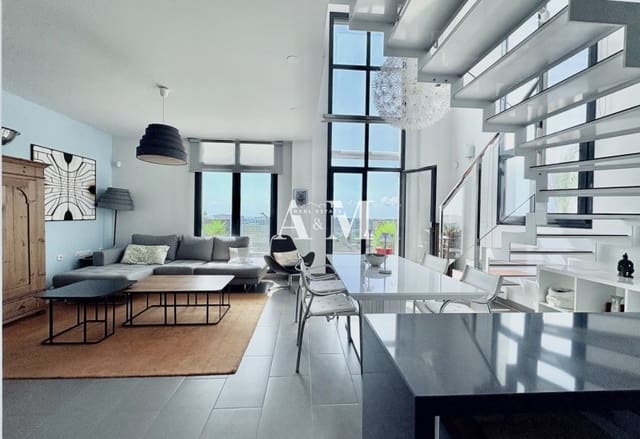 Apartamento de 3 habitaciones en Dehesa de Campoamor, Orihuela en venta con piscina - 420.000 € (Ref: 10095671)