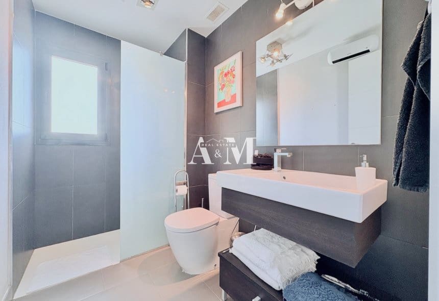 Apartamento de 3 habitaciones en Dehesa de Campoamor en venta con piscina - 420.000 € (Ref: 10095671)