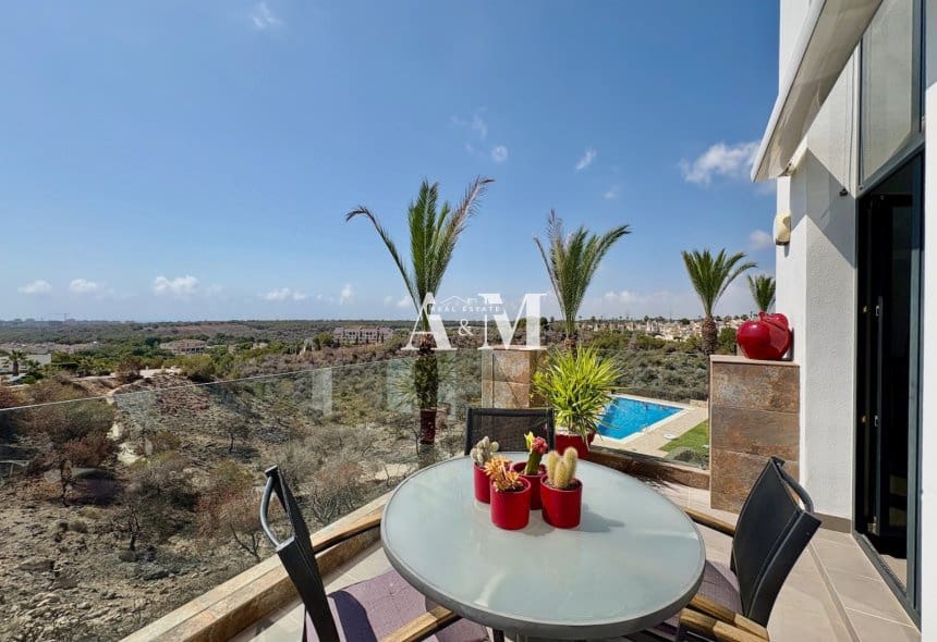 Apartamento de 3 habitaciones en Dehesa de Campoamor en venta con piscina - 420.000 € (Ref: 10095671)