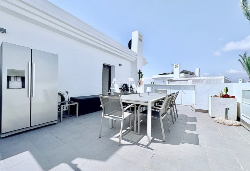 Apartamento de 3 habitaciones en Dehesa de Campoamor en venta con piscina - 420.000 € (Ref: 10095671)