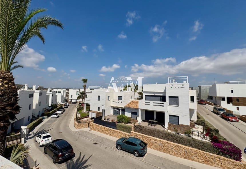 Apartamento de 3 habitaciones en Dehesa de Campoamor en venta con piscina - 420.000 € (Ref: 10095671)