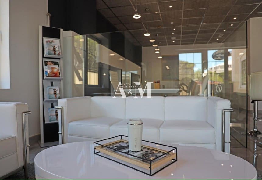 Local Commercial de 1 chambre à louer à Guardamar del Segura - 1 300 € (Ref: 10095672)