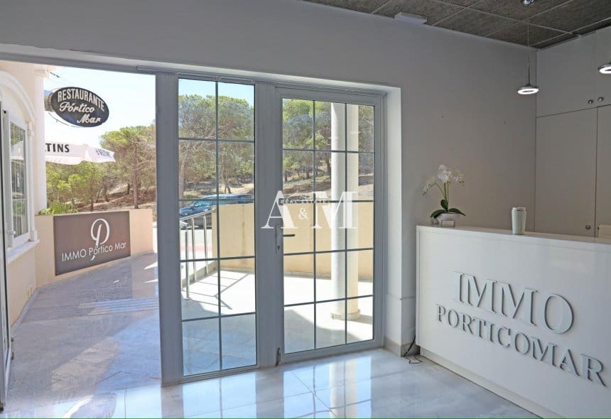 Local Commercial de 1 chambre à louer à Guardamar del Segura - 1 300 € (Ref: 10095672)