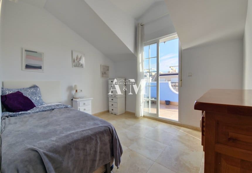 3 Zimmer Haus zu vermieten in Campoamor mit Pool - 1.300 € (Ref: 10095676)