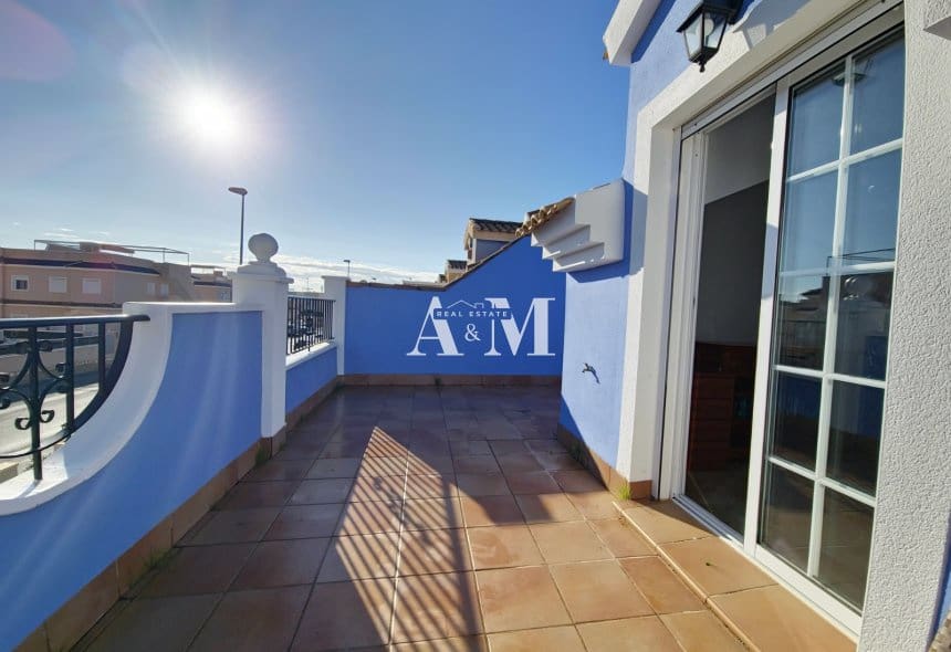 3 Zimmer Haus zu vermieten in Campoamor mit Pool - 1.300 € (Ref: 10095676)