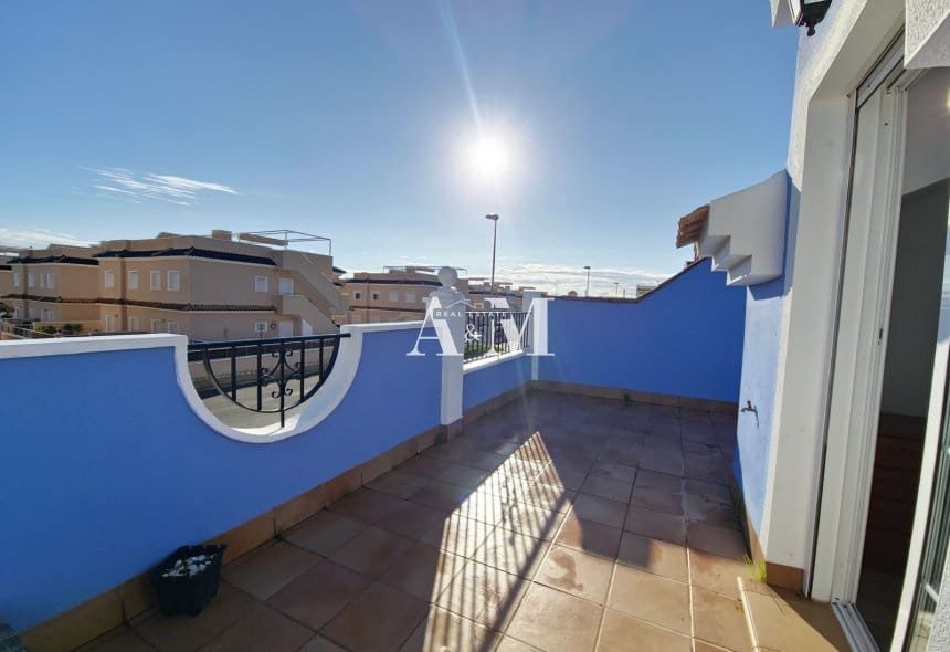 3 Zimmer Haus zu vermieten in Campoamor mit Pool - 1.300 € (Ref: 10095676)