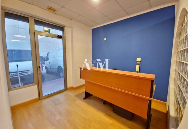 1 quarto Comercial para arrendar em El Molino, Torrevieja - 1 000 € (Ref: 10095677)