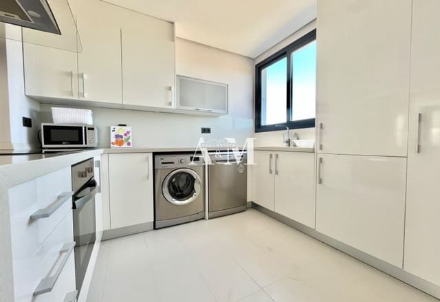 2 soveværelse Lejlighed til leje i Villamartin, Orihuela med swimmingpool garage - € 1.350 (Ref: 10095678)