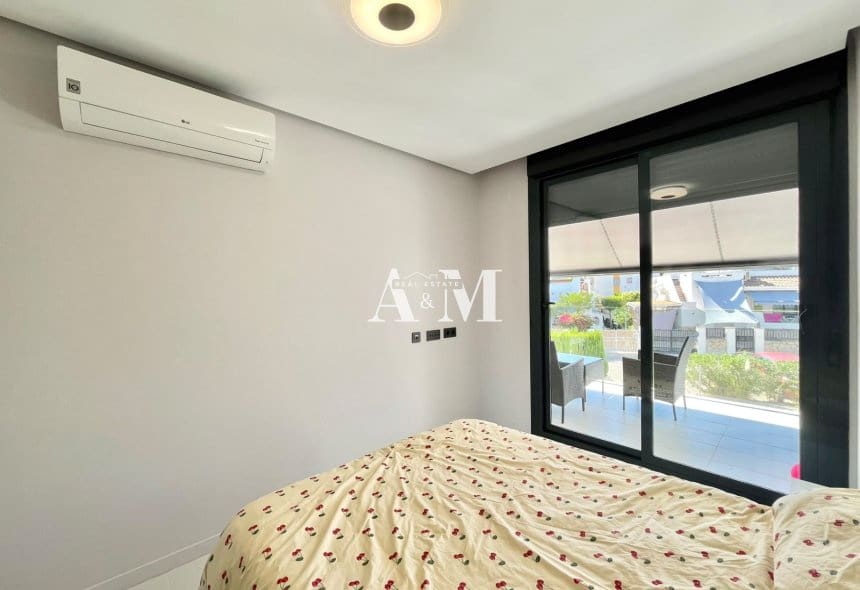 2 quarto Apartamento para arrendar em Villamartin com piscina garagem - 1 350 € (Ref: 10095678)