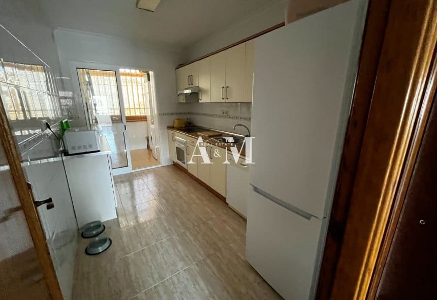 2 sypialnia Apartament przy plaży do wynajęcia w La Manga del Mar Menor z basenem garażem - 750 € (Ref: 10095679)