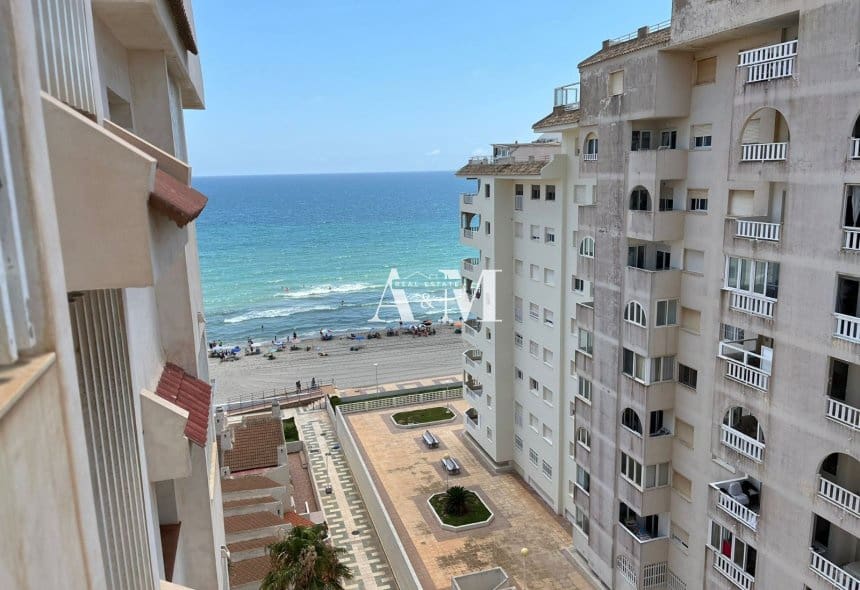 2 sypialnia Apartament przy plaży do wynajęcia w La Manga del Mar Menor z basenem garażem - 750 € (Ref: 10095679)