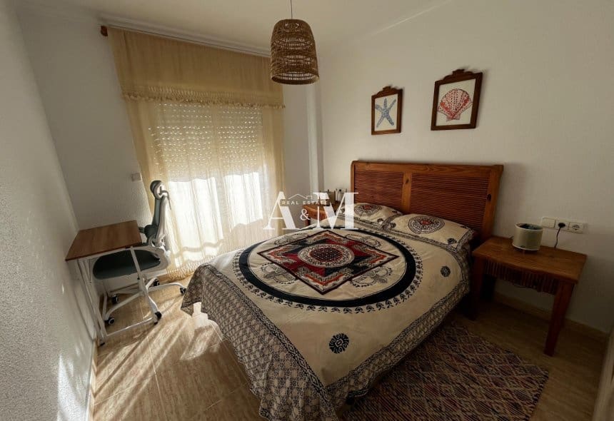 2 sypialnia Apartament przy plaży do wynajęcia w La Manga del Mar Menor z basenem garażem - 750 € (Ref: 10095679)