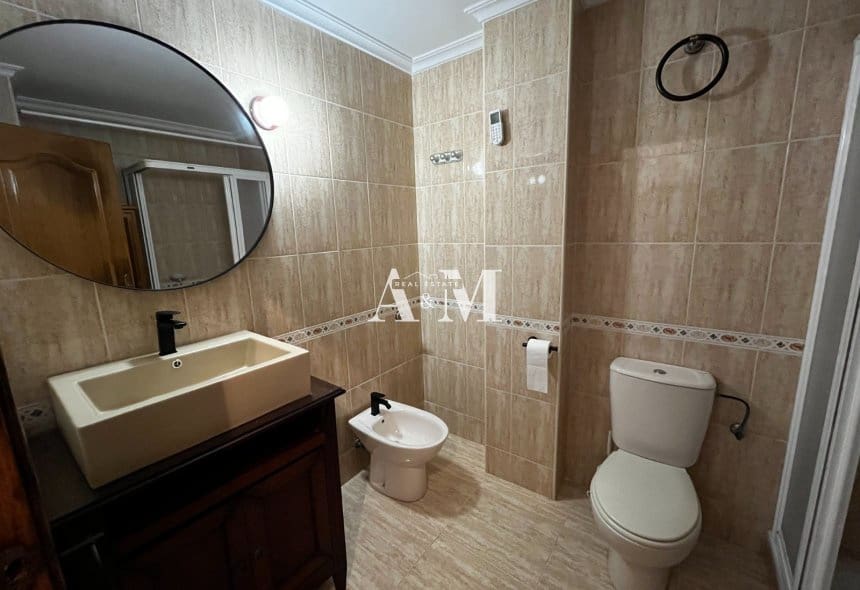 2 sypialnia Apartament przy plaży do wynajęcia w La Manga del Mar Menor z basenem garażem - 750 € (Ref: 10095679)