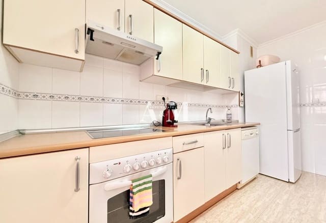 Apartamento Playa de 2 habitaciones en La Manga del Mar Menor en alquiler con piscina garaje - 750 € (Ref: 10095679)