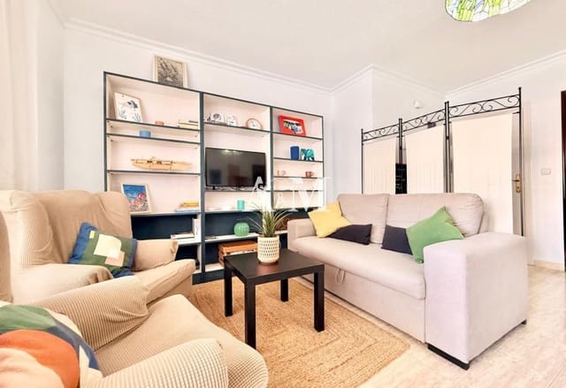 Apartamento Playa de 2 habitaciones en La Manga del Mar Menor en alquiler con piscina garaje - 750 € (Ref: 10095679)