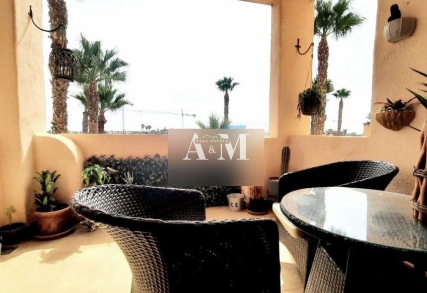 Apartamento de 2 habitaciones en Los Alcázares en alquiler con piscina garaje - 850 € (Ref: 10095680)