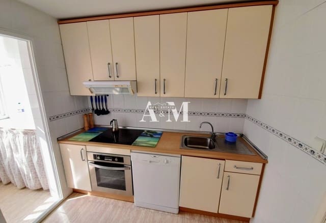 2 camera da letto Appartamento sulla Spiaggia da affittare in La Manga del Mar Menor con piscina garage - 750 € (Rif: 10095681)