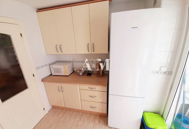 2 camera da letto Appartamento sulla Spiaggia da affittare in La Manga del Mar Menor con piscina garage - 750 € (Rif: 10095681)