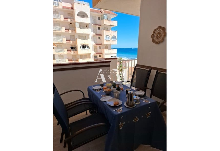 2 camera da letto Appartamento sulla Spiaggia da affittare in La Manga del Mar Menor con piscina garage - 750 € (Rif: 10095681)