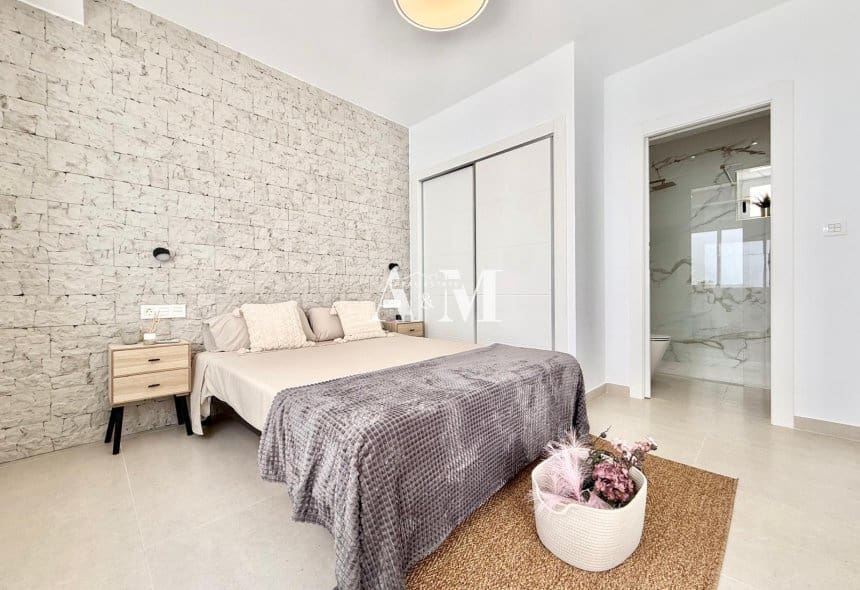 2 sypialnia Apartament do wynajęcia w Lo Pagan - 1 300 € (Ref: 10095684)