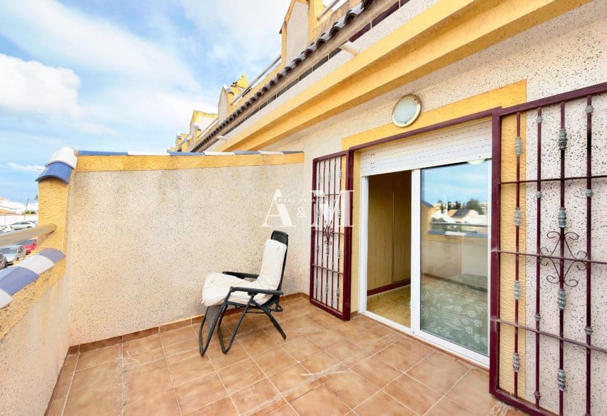 3 slaapkamer Huis te huur in La Florida - € 1.200 (Ref: 10095685)