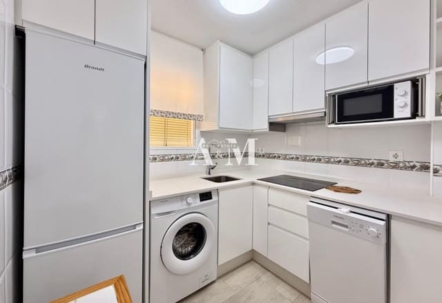 Apartamento de 2 habitaciones en Las Viñas, Guardamar del Segura en alquiler - 750 € (Ref: 10095686)