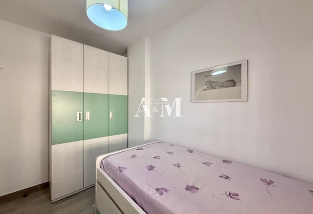 Apartamento de 2 habitaciones en Las Viñas, Guardamar del Segura en alquiler - 750 € (Ref: 10095686)