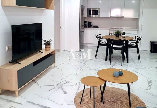 2 bedroom Apartment for rent in Centro, Torrevieja with pool - € 1,250 (Ref: 10095687)