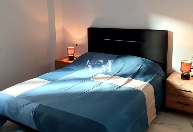 2 bedroom Apartment for rent in Centro, Torrevieja with pool - € 1,250 (Ref: 10095687)