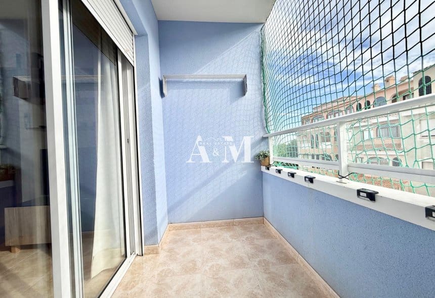 2 slaapkamer Appartement te huur in Torrevieja - € 650 (Ref: 10095688)