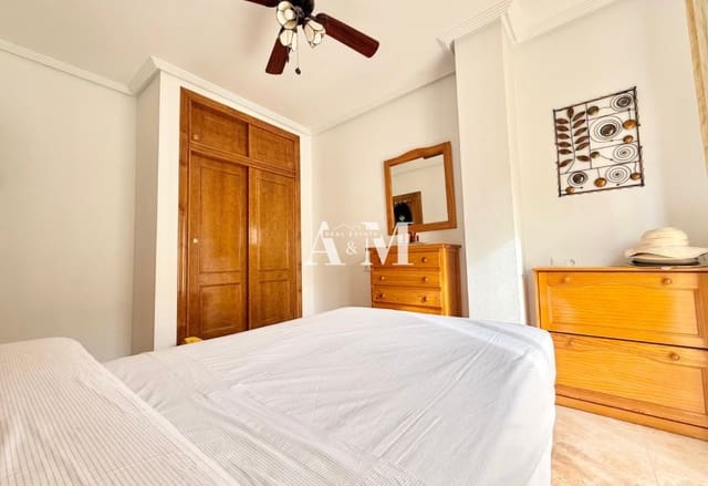 2 quarto Apartamento para arrendar em Parque de las Naciones, Torrevieja - 650 € (Ref: 10095688)
