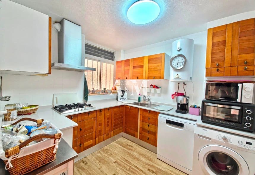 3 quarto Apartamento de Praia para arrendar em Dehesa de Campoamor com piscina - 850 € (Ref: 10095690)