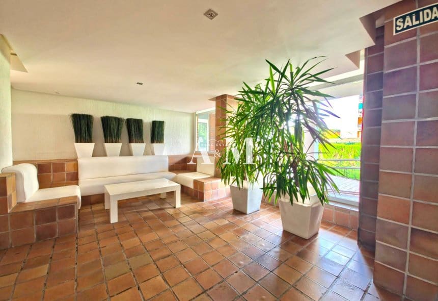 3 quarto Apartamento de Praia para arrendar em Dehesa de Campoamor com piscina - 850 € (Ref: 10095690)